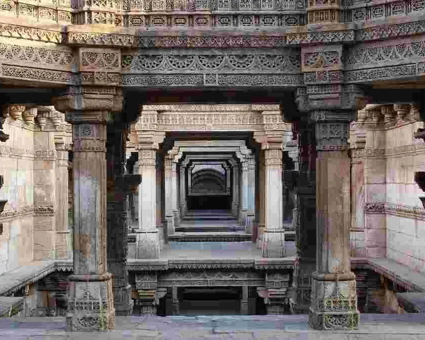 Adalaj Stepwell